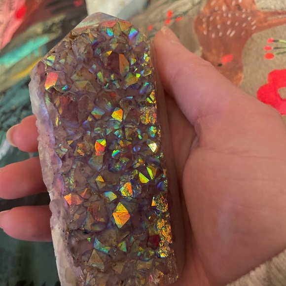 Aura amethyst tower - Picture 13 of 16